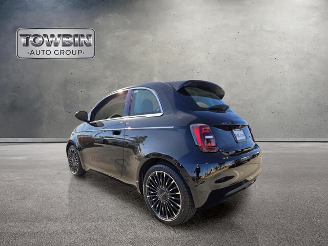 2024 Fiat 500e Battery Electric - Tuxedo Black exterior view 6