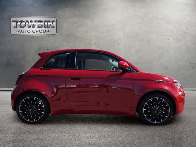 2024 Fiat 500e Battery Electric - Red by (Red) exterior view 3
