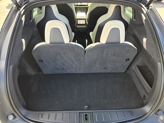 2022 Tesla Model X Plaid - Midnight Silver Metallic exterior view 13