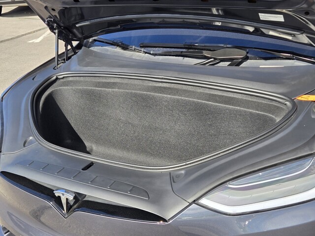 2022 Tesla Model X Plaid - Midnight Silver Metallic exterior view 16