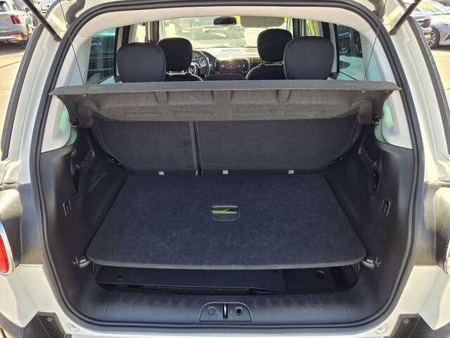 2015 Fiat 500L Trekking - White exterior view 13