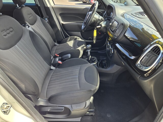 2015 Fiat 500L Trekking - White exterior view 15