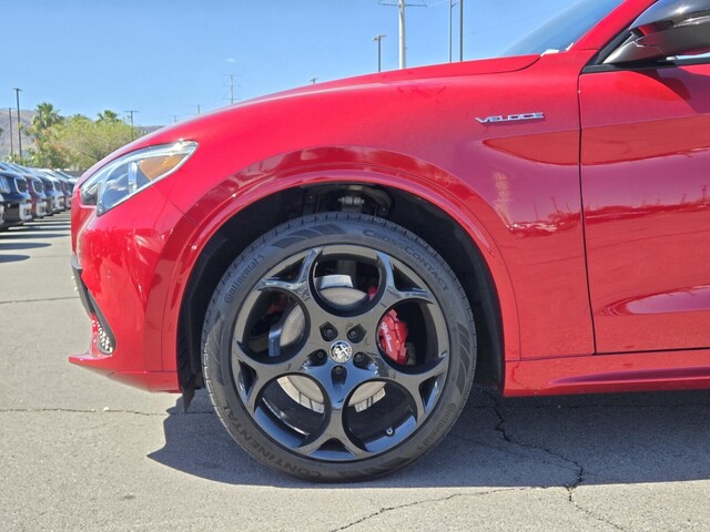 2023 Alfa Romeo Stelvio Veloce - Rosso Etna exterior view 9