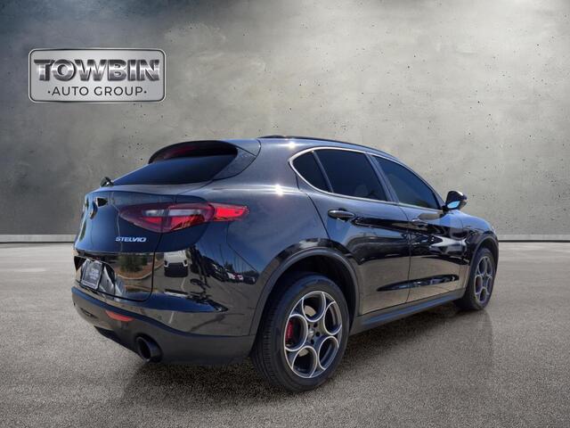 2023 Alfa Romeo Stelvio Sprint - Black Metallic exterior view 4