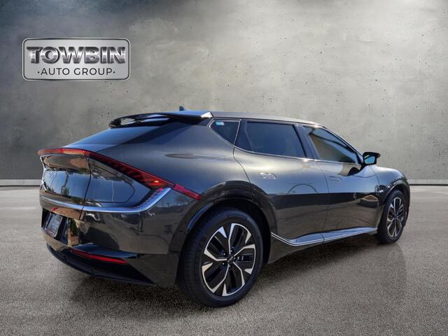 2023 Kia EV6 Wind - Gray exterior view 4