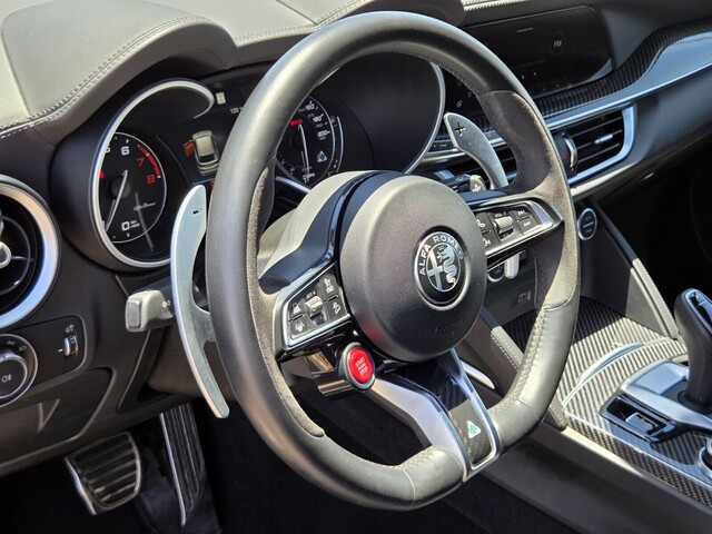 2022 Alfa Romeo Stelvio Quadrifoglio - Ocra Gt Tri-Coat exterior view 19