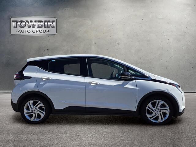 2023 Chevrolet Bolt EV 1LT - Summit White exterior view 3