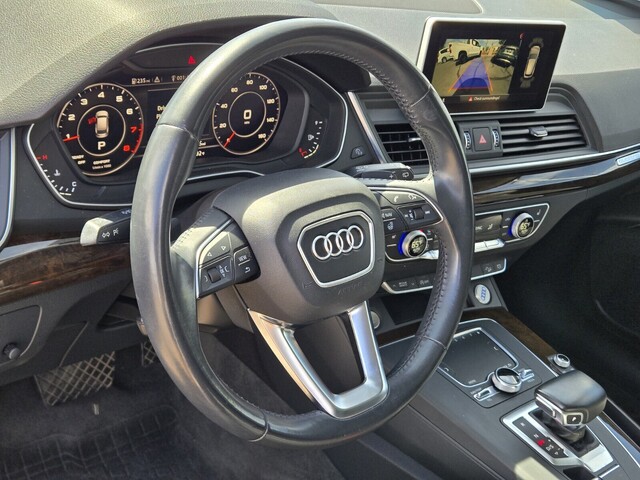 2018 Audi Q5 2.0T - Silver Metallic exterior view 18