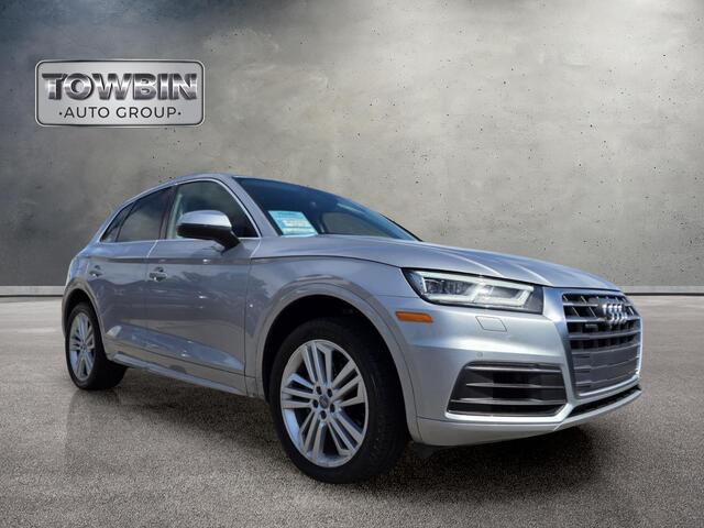 2018 Audi Q5 2.0T - Silver Metallic exterior view 2