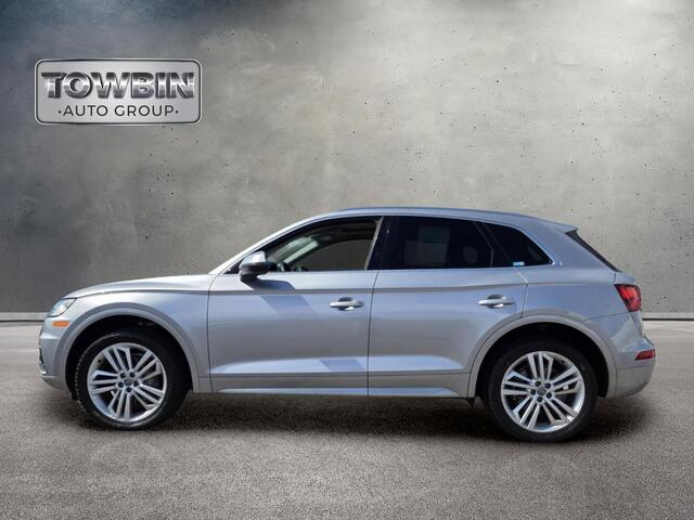 2018 Audi Q5 2.0T - Silver Metallic exterior view 7