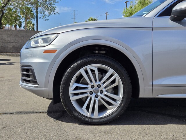 2018 Audi Q5 2.0T - Silver Metallic exterior view 9