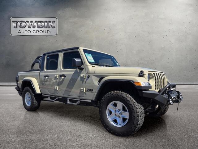 2020 Jeep Gladiator Sport - Gobi Clearcoat exterior view 2