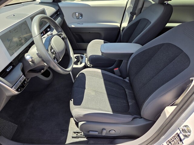 2023 Hyundai IONIQ 5 SE - White exterior view 10