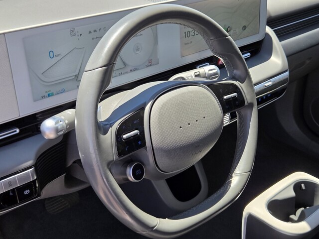 2023 Hyundai IONIQ 5 SE - White exterior view 18