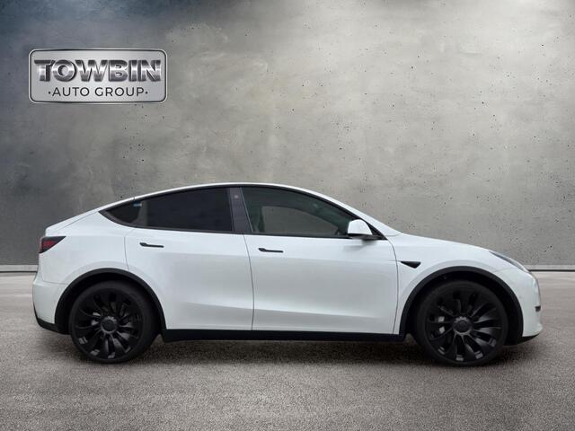 2021 Tesla Model Y Long Range - Pearl White Multi-Coat exterior view 3