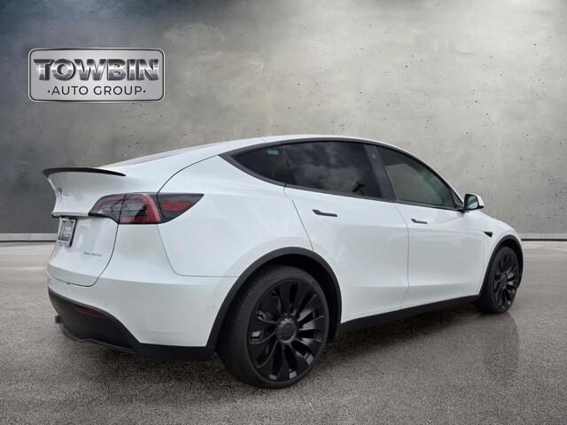 2021 Tesla Model Y Long Range - Pearl White Multi-Coat exterior view 4