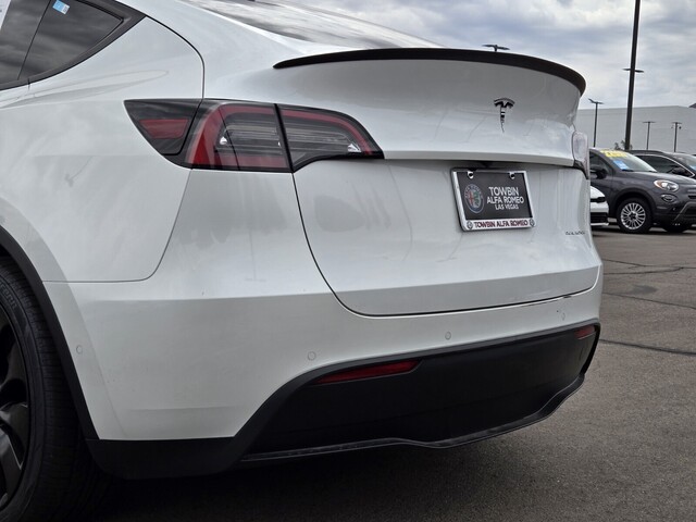 2021 Tesla Model Y Long Range - Pearl White Multi-Coat exterior view 5