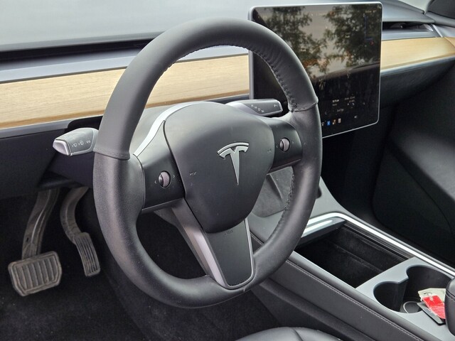 2023 Tesla Model Y Long Range - Midnight Silver Metallic exterior view 18