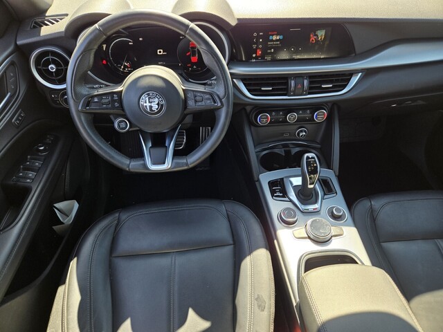 2024 Alfa Romeo Stelvio Ti - White exterior view 12