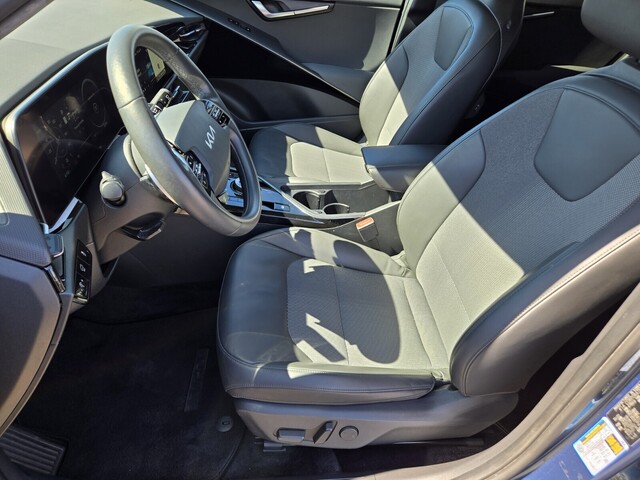 2023 Kia Niro EV Wind - Mineral Blue exterior view 10