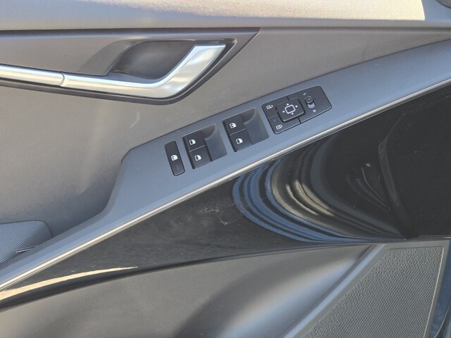 2023 Kia Niro EV Wind - Mineral Blue exterior view 17