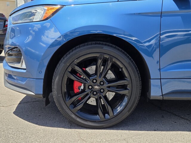 2019 Ford Edge ST - Blue Metallic exterior view 9