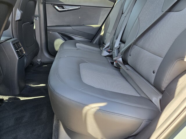 2023 Kia Niro EV Wind - Green exterior view 11