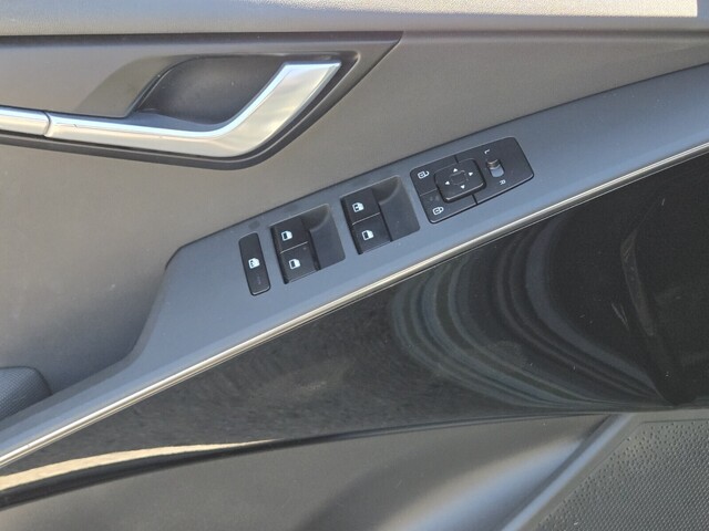 2023 Kia Niro EV Wind - Green exterior view 17