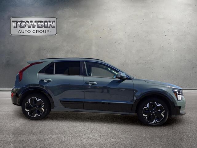 2023 Kia Niro EV Wind - Green exterior view 3