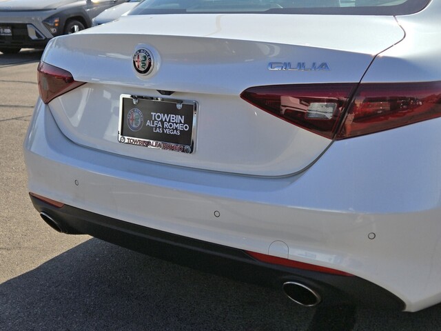 2018 Alfa Romeo Giulia Ti - White exterior view 5