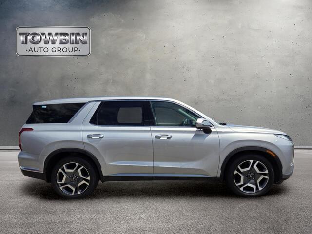 2023 Hyundai Palisade Limited - Silver exterior view 3