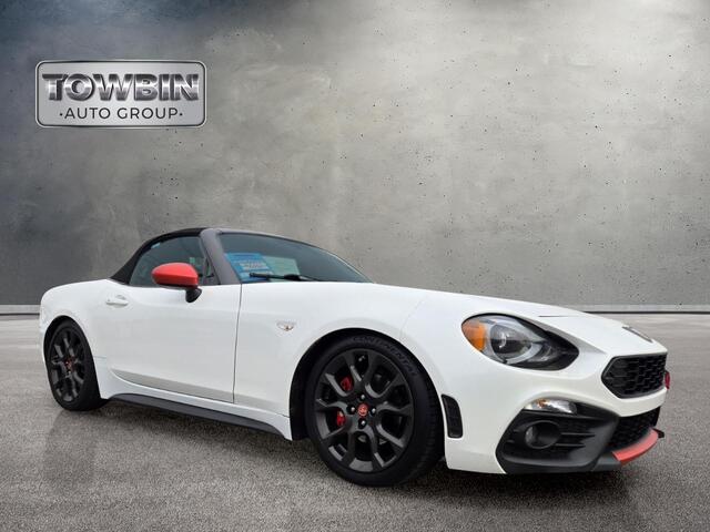 2019 Fiat 124 Spider Abarth - Pearl exterior view 2