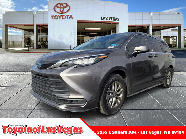 Toyota Sienna LE 8-Passenger FWD