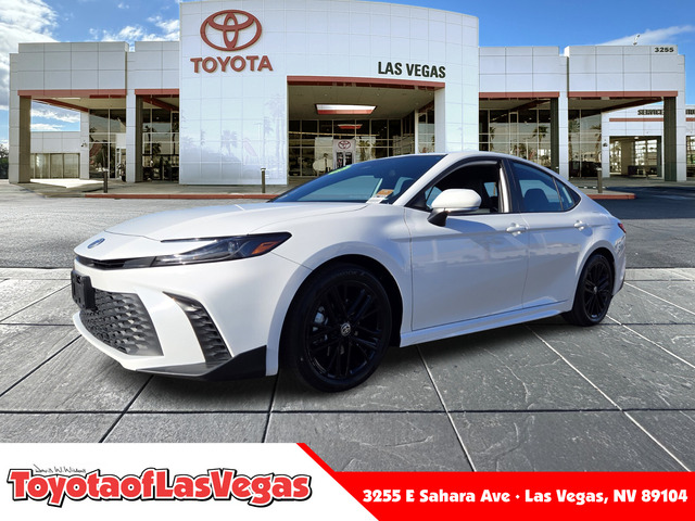 2025 Toyota Camry SE FWD