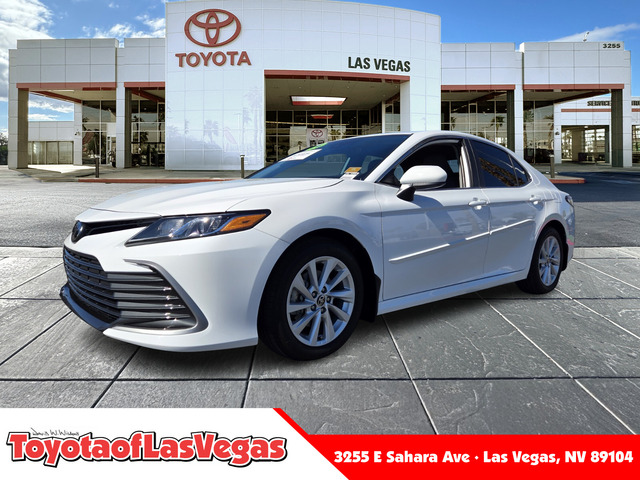 2024 Toyota Camry LE FWD