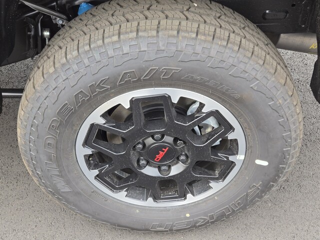 View vehicle photo 6