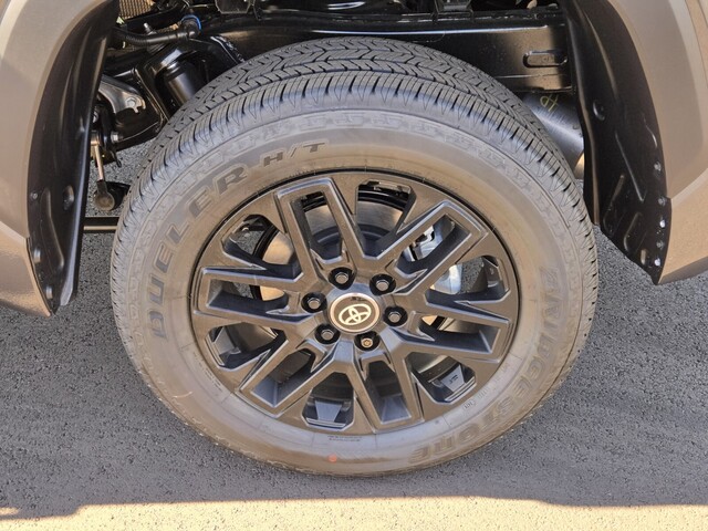 View vehicle photo 6