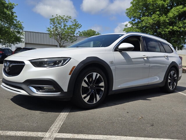 White 2019 Buick Regal TourX Essence AWD Wagon All-Wheel Drive Automatic