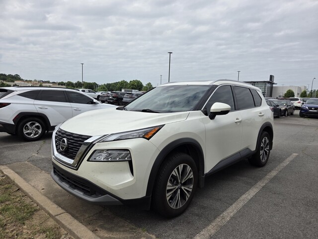 Pearl White 2021 Nissan Rogue SV FWD SUV / Crossover Front-Wheel Drive Continuously Variable Transmission