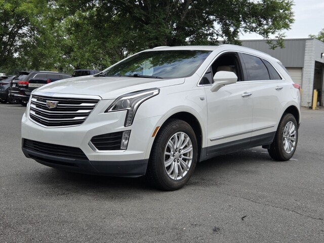 Crystal White 2017 Cadillac XT5 SUV / Crossover Front-Wheel Drive Automatic
