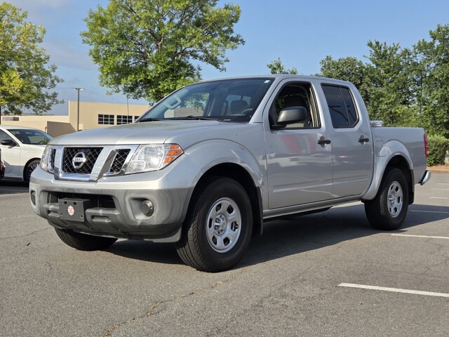 2018 Nissan Frontier SV V6 Crew Cab