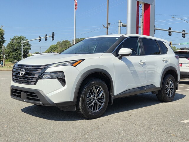 White Pearl 2026 Nissan Rogue SUV / Crossover Front-Wheel Drive Continuously Variable Transmission