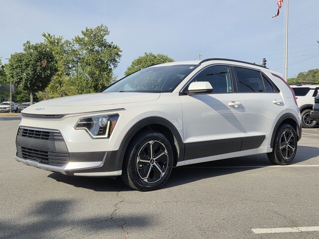 2025 Kia Niro LX FWD