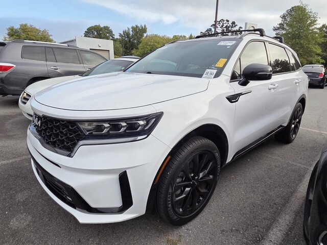  2023 Kia Sorento SX FWD   