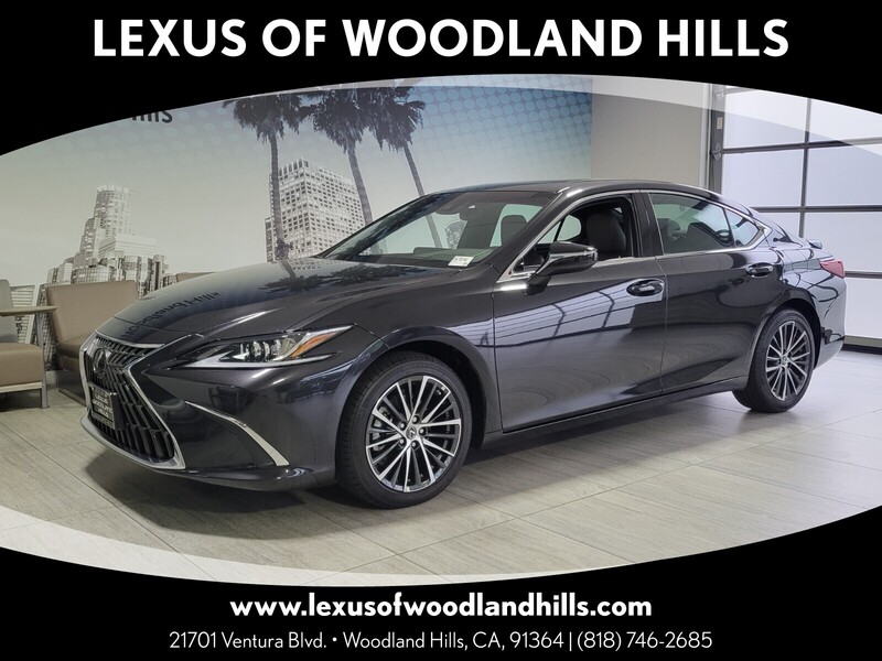 2025 Lexus ES Hybrid 300h's photo