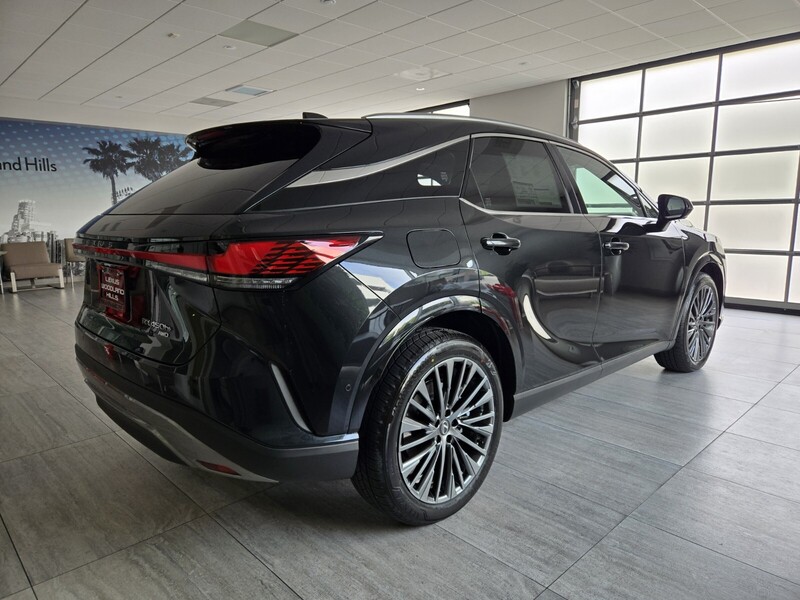 2026 Lexus RX 450h+ Luxury AWD photo 4