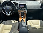 Used 2017 VOLVO XC60 T5 FWD INSCRIPTION in JACKSONVILLE, FLORIDA (Photo 11)
