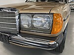 Used 1983 MERCEDES-BENZ 230 E SEDAN - (COLLECTORS SERIES) in JACKSONVILLE, FLORIDA (Photo 49)