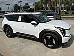 Used 2025 KIA EV9 WIND - NEW $66,660.00 in JACKSONVILLE, FLORIDA (Photo 22)