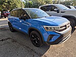 Used 2023 Volkswagen Taos 1.5T SE in ORANGE PARK, FLORIDA (Photo 2)
